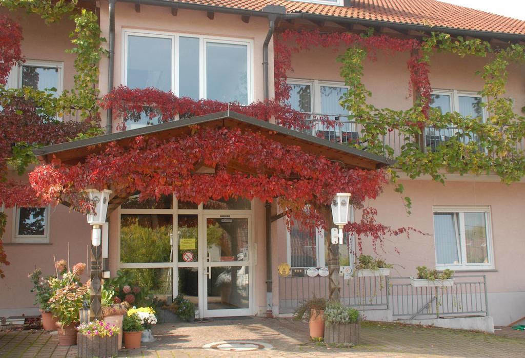 Gaestehaus Kleine Kalmit Hotel Landau in der Pfalz Kültér fotó